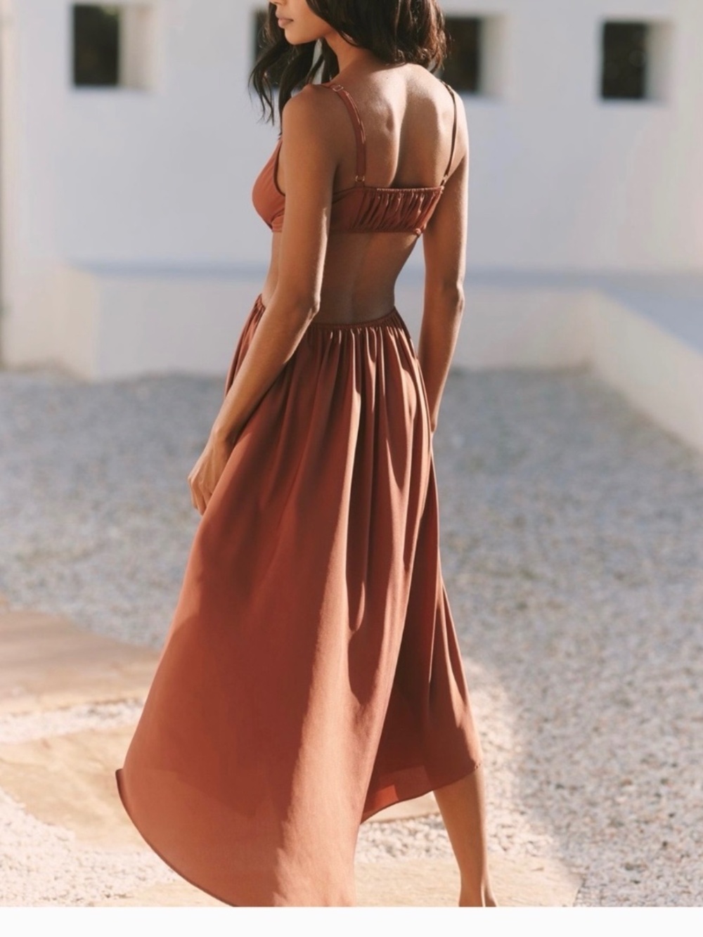 Cut out dress - Picture 2 of 5